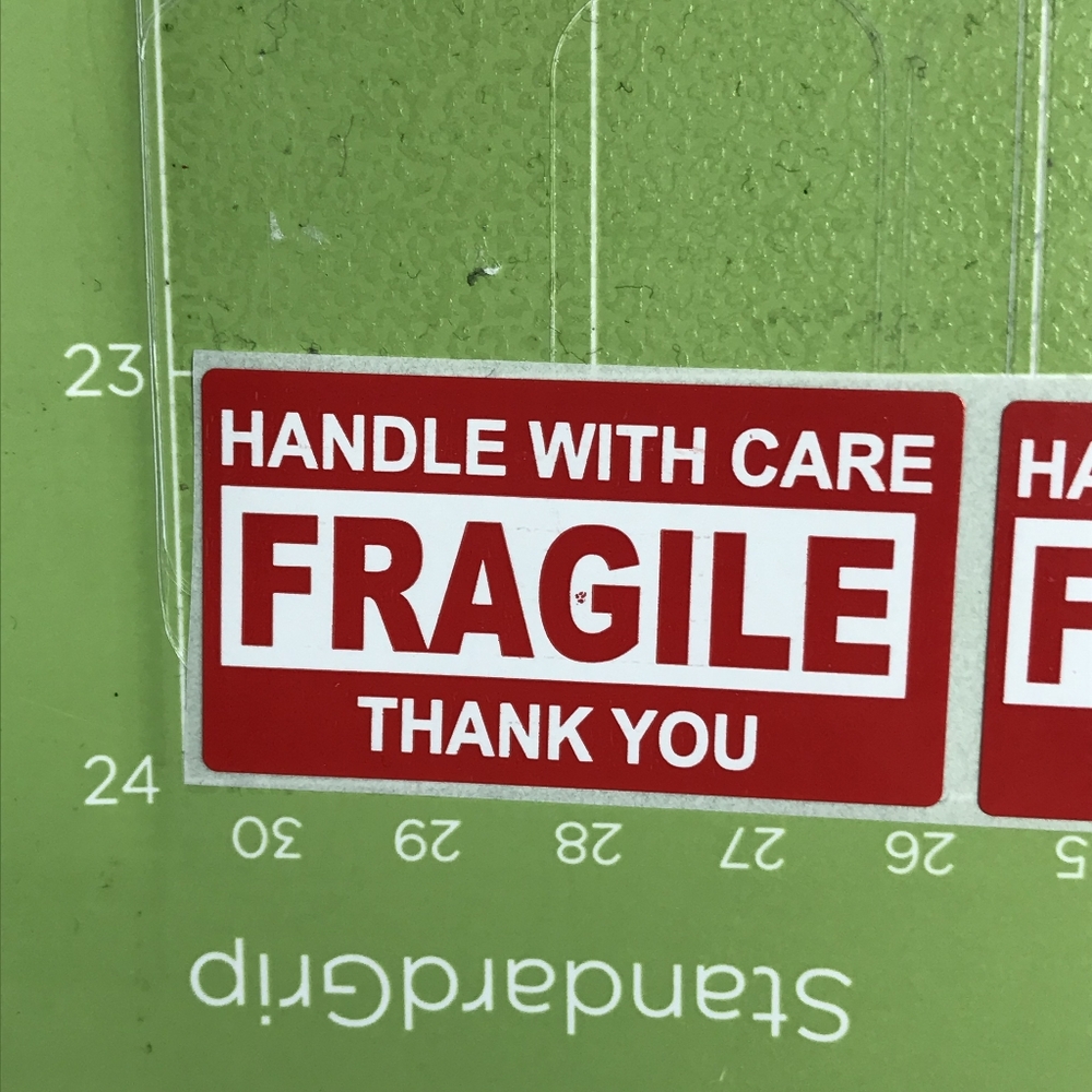 100 Red Fragile Stickers And 10p Handle With Care  Do Not Bend - Picture 2 of 6
